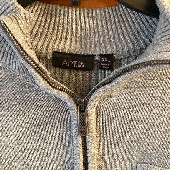 Apt 9 Men’s Grey three quarter zip sweater - Picture 2 of 2